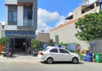 Cần bán gấp lô đất trong KDC ở Bình Dương cặp sát QL13 nay gọi là Hồ Chí Minh đã có sổ hồng. 