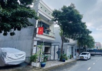 Đất khu dân cư sầm uất cần bán giá mềm